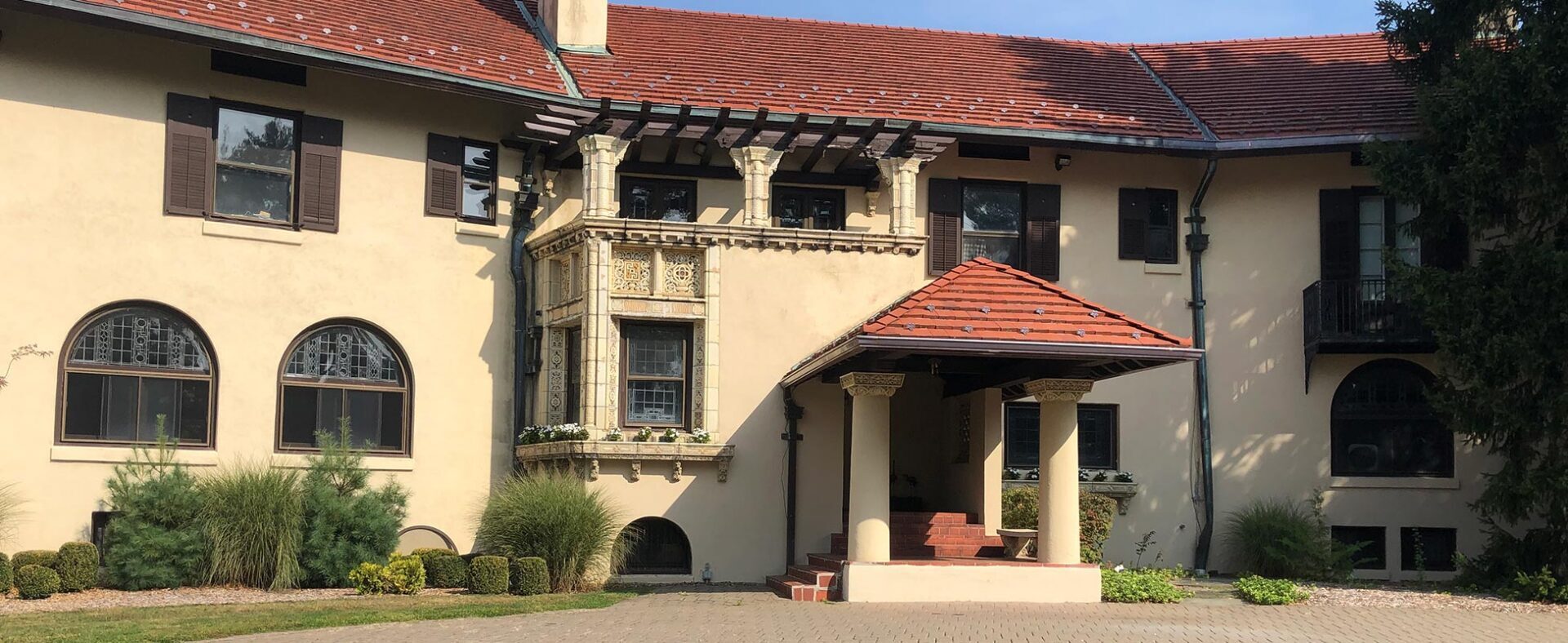 Rushmore Estate entrance